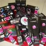 Kinderschminken Gespenst Vorlage Gut Die Besten 25 Hello Kitty Make Up Ideen Auf Pinterest