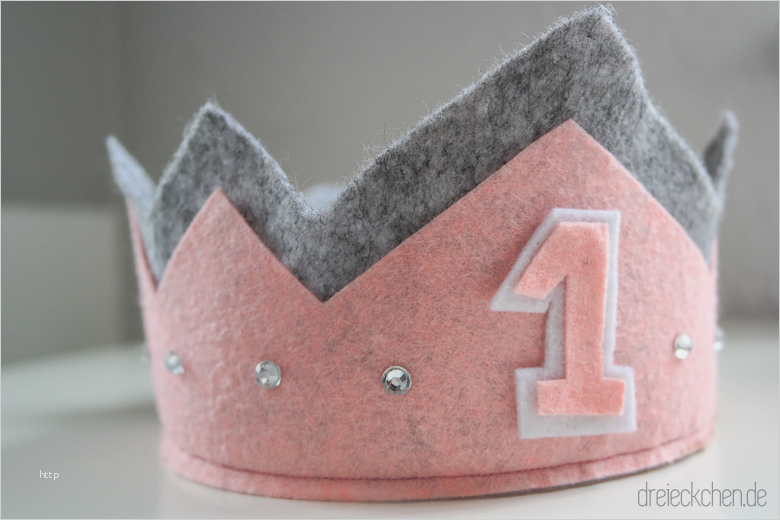 Babykarte Basteln Vorlage Erstaunlich Geburtstagskrone Aus Filz Für Kinder Basteln Bzw Nähen