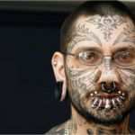 Gesicht Tattoos Vorlagen Cool Er Hat 56 Sterne In Kimberleys Gesicht Tätowiert