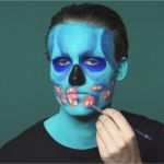 Halloween Schminken Vorlagen Männer Hübsch How to Halloween Zombie Make Up Schminken