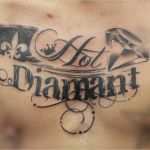 Hals Tattoo Vorlagen Männer Erstaunlich Tattoovorlage Hot Diamant Schriftzug Auf Der Brust