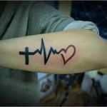 Hebräisch Tattoo Vorlagen Großartig Tattoo Herzfrequenz Mit Kreuz Und Herz