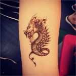 Henna Tattoo Vorlagen Männer Schön Tattoovorlage Drachen Henna