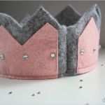 Krone Zum Basteln Vorlage Genial Geburtstagskrone Aus Filz Für Kinder Basteln Bzw Nähen