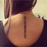Nacken Tattoos Männer Vorlagen Wunderbar Tattoo Nacken Römische Zahlen Datum
