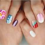 Nail Art Design Vorlagen Neu بالفيديو للمبتدئات ١٠ رسومات أظافر رائعة يمكنك تنفيذها بنفسك