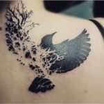 Odins Raben Tattoo Vorlagen Schön 20 Sehr Schöne Raben Tattoos Steht Auch Für Kampf Und tod