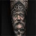 Odins Raben Tattoo Vorlagen Schönste Realistisches Wikingertattoo Von Odin Auf Dem Arm Mit Dem