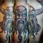 Odins Raben Tattoo Vorlagen Süß Raben Tattoo Symbolik Weisheit In Der Mythologie Oder