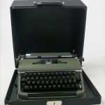 Olympia Cm 941f Tastaturbeschriftung Vorlage Fabelhaft Olympia Sm2 Schreibmaschine Alt Reiseschreibmaschine