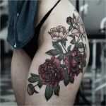 Po Tattoo Vorlagen Genial Tattoovorlage Farbige Blumen Auf Dem Oberschenkel