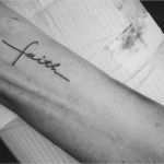 Schreibschrift Tattoo Vorlagen Gut Tattoovorlage Faith Schreibschrift Unterarm