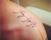 Schreibschrift Tattoo Vorlagen Wunderbar Tattoo Namen Am Schulter Tatoo Pinterest