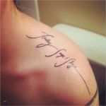 Schreibschrift Tattoo Vorlagen Wunderbar Tattoo Namen Am Schulter Tatoo Pinterest