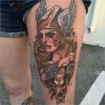Viking Tattoo Vorlagen Genial Tattoovorlage Wikinger Frau Mit Helm
