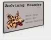 Wandtattoo Eigene Vorlage Cool Tierschild Quer Achtung Fremder