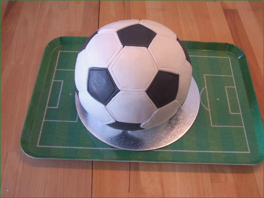 Fussball Fondant Vorlage Fabelhaft Getortet Fußball