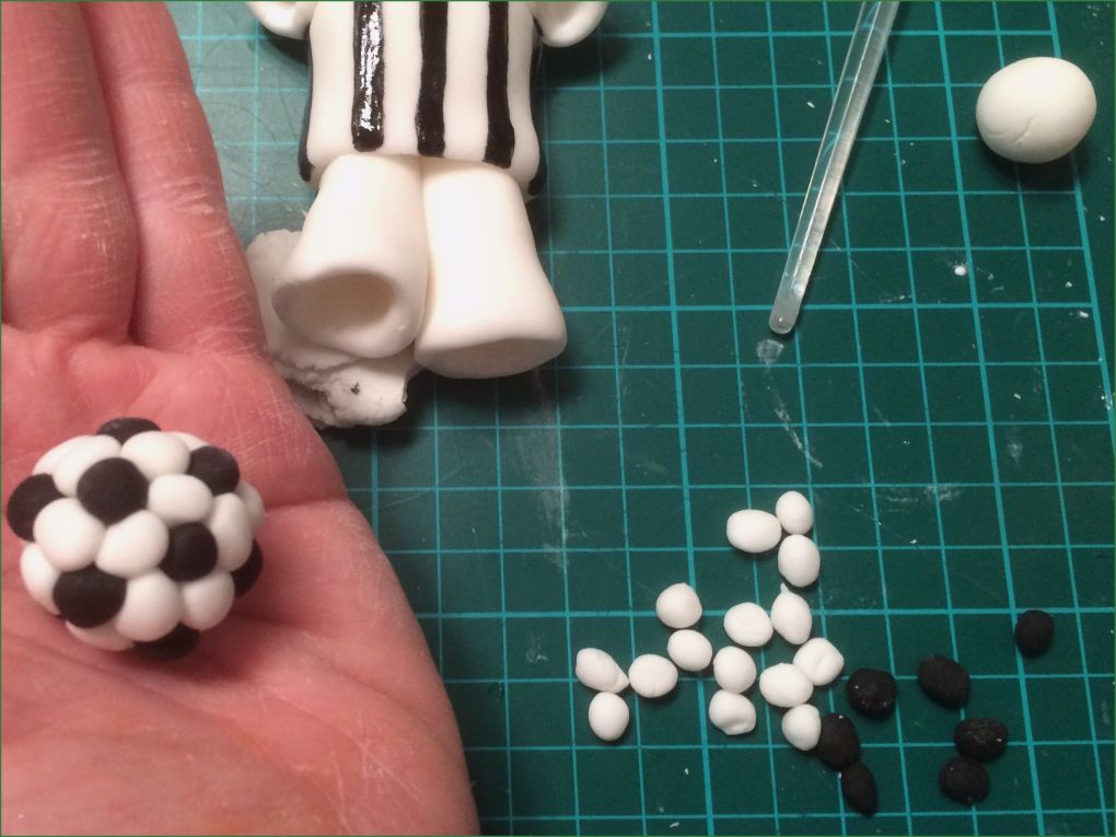 Fussball Fondant Vorlage Neu Lask &amp; Black Wings torte … Wenn Das Herz Für Fussball Und
