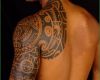 Maorie Tattoo Oberarm Vorlagen Cool 37 Oberarm Tattoo Ideen Für Männer Maori Und Tribal Motive