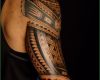 Maorie Tattoo Oberarm Vorlagen Gut Polynesische Maori Tattoos Schultertattoo Männer Modern