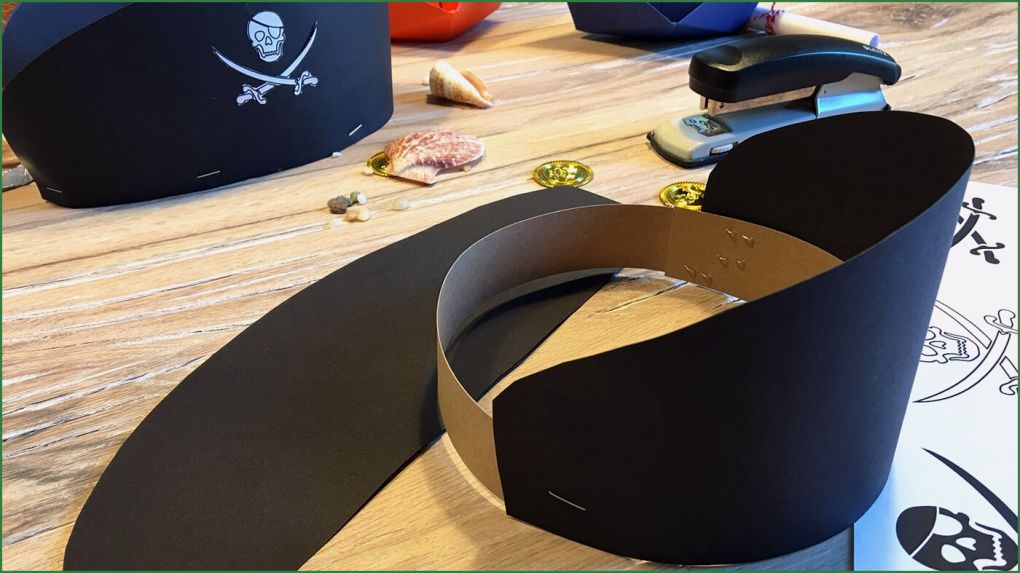 Piratenhut Basteln Vorlage Elegant Piratenkostüm Basteln In 3 Einfachen Schritten