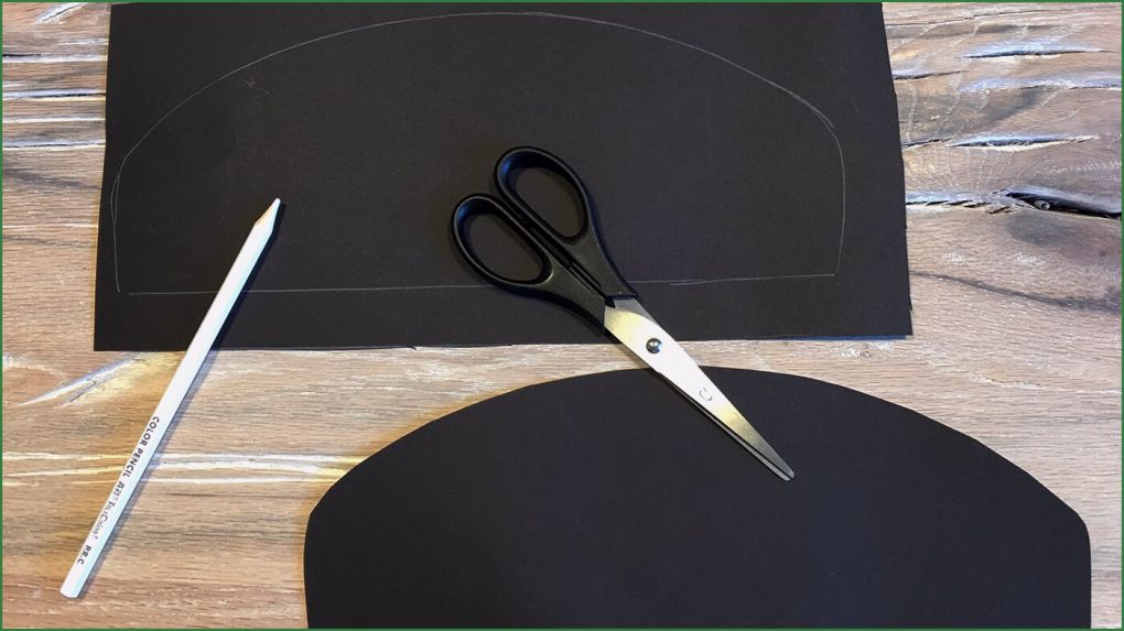 Piratenhut Basteln Vorlage Schön Piratenkostüm Basteln In 3 Einfachen Schritten